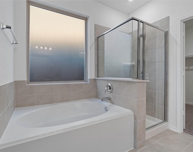 7631 Coral Key Drive - Photo Thumbnail 8