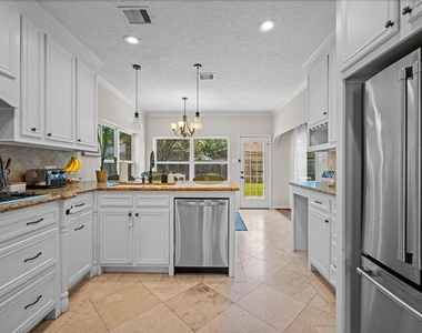 14607 Graywood Grove Lane - Photo Thumbnail 8