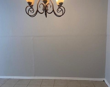 15510 Blake Way Street - Photo Thumbnail 20