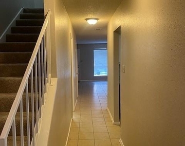 15510 Blake Way Street - Photo Thumbnail 1