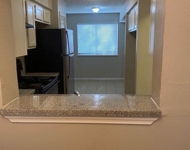 15510 Blake Way Street - Photo Thumbnail 7