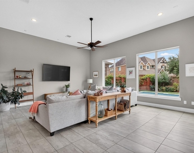 12010 Papaveri Street - Photo Thumbnail 16