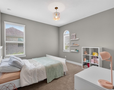 12010 Papaveri Street - Photo Thumbnail 35