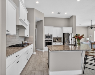 12010 Papaveri Street - Photo Thumbnail 13