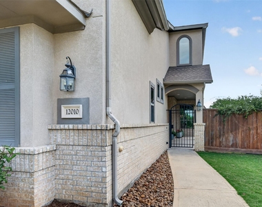 12010 Papaveri Street - Photo Thumbnail 7