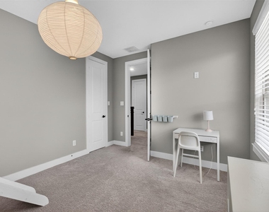 12010 Papaveri Street - Photo Thumbnail 32