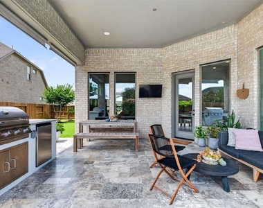12010 Papaveri Street - Photo Thumbnail 44