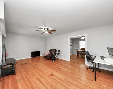 2601 Holly Street - Photo Thumbnail 9