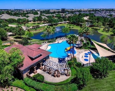 6010 Serrano Terrace Lane - Photo Thumbnail 33