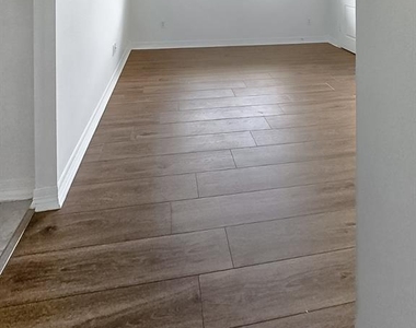 6010 Serrano Terrace Lane - Photo Thumbnail 11
