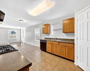 19014 Prairie Bluff Drive - Photo Thumbnail 14