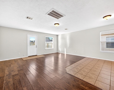 19014 Prairie Bluff Drive - Photo Thumbnail 9