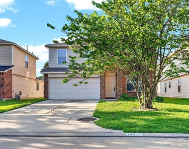 19014 Prairie Bluff Drive - Photo Thumbnail 3