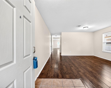 19014 Prairie Bluff Drive - Photo Thumbnail 6