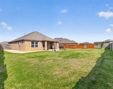16307 Rockdale Landing Drive - Photo Thumbnail 32
