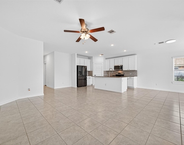 16307 Rockdale Landing Drive - Photo Thumbnail 12