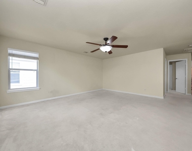 17006 Kemble Creek Drive - Photo Thumbnail 19