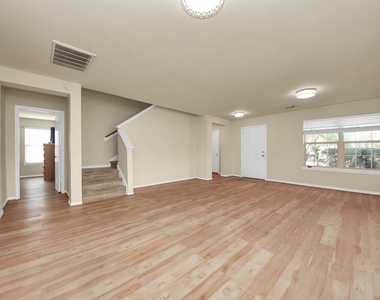 17006 Kemble Creek Drive - Photo Thumbnail 4