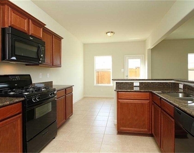 6922 Chessgate Falls - Photo Thumbnail 2