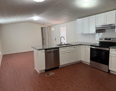 4429 16th Street - Photo Thumbnail 8