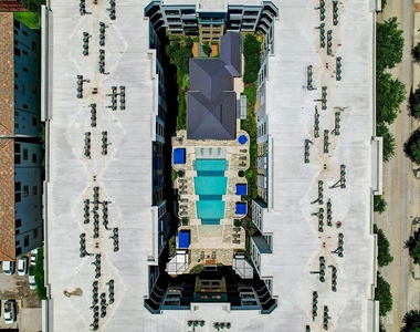 1616 W W Dallas Street - Photo Thumbnail 25