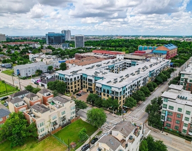 1616 W W Dallas Street - Photo Thumbnail 22