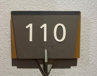 1616 W W Dallas Street - Photo Thumbnail 26
