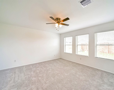 5227 Sunvalley Bend Drive - Photo Thumbnail 14