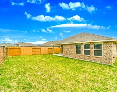 5227 Sunvalley Bend Drive - Photo Thumbnail 32