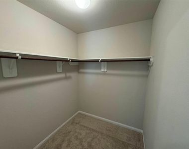 2218 Angie Kaye Drive - Photo Thumbnail 24