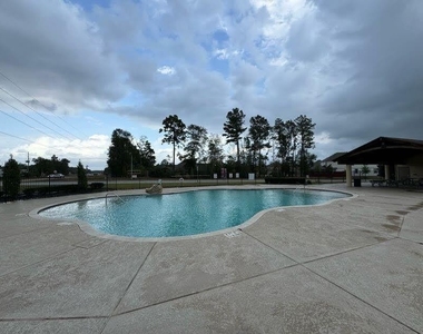 2218 Angie Kaye Drive - Photo Thumbnail 29