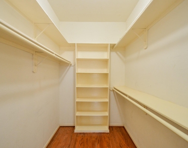 12811 Candace Court - Photo Thumbnail 16