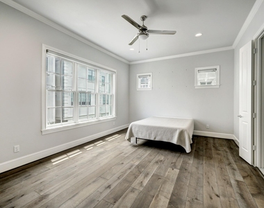 6103 Alexandra Grove Place - Photo Thumbnail 8