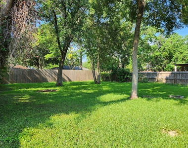 2006 Redwood Street - Photo Thumbnail 26