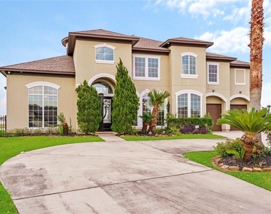 8 Cypress Point Court - Photo Thumbnail 1