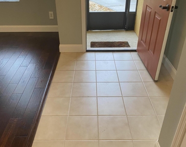 5314 Turnstone Court - Photo Thumbnail 8