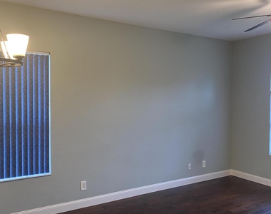 5314 Turnstone Court - Photo Thumbnail 12