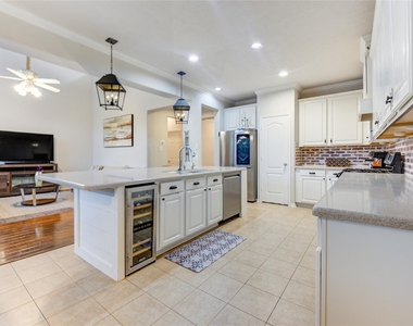 24934 Crystal Stone Lane - Photo Thumbnail 11