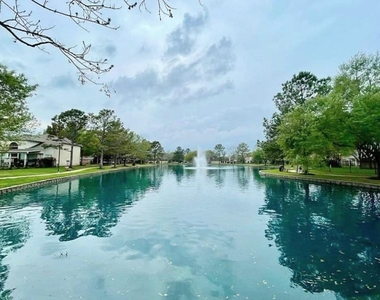 2526 Lake Dale Lane - Photo Thumbnail 29