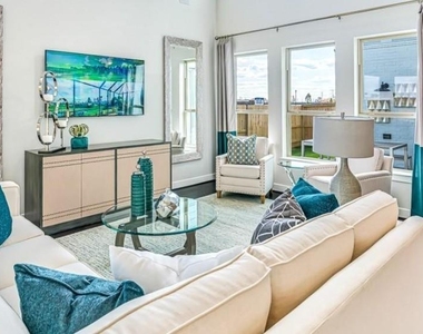 9310 Baradine Grove Lane - Photo Thumbnail 3