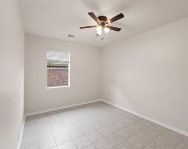 3106 Birchleaf Drive - Photo Thumbnail 9