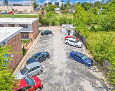 2011 Marshall Street - Photo Thumbnail 17