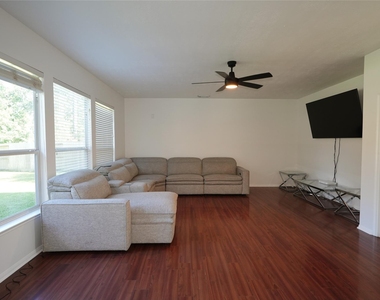19202 Dickson Park Drive - Photo Thumbnail 6