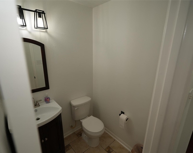 19202 Dickson Park Drive - Photo Thumbnail 4