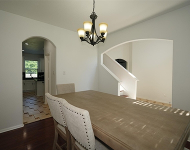 19202 Dickson Park Drive - Photo Thumbnail 3