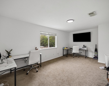 19202 Dickson Park Drive - Photo Thumbnail 8