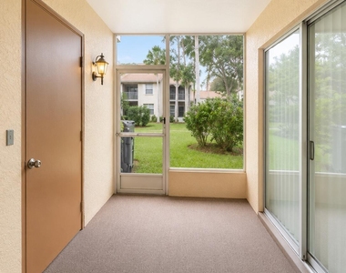 3118 Sir Hamilton Circle - Photo Thumbnail 13