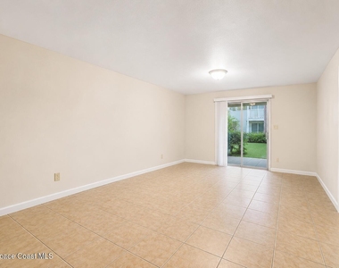 3118 Sir Hamilton Circle - Photo Thumbnail 5