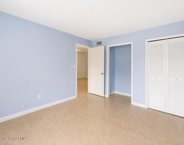 3118 Sir Hamilton Circle - Photo Thumbnail 11