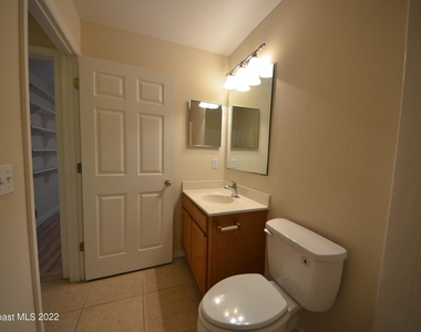 2640 Brookshire Circle - Photo Thumbnail 8